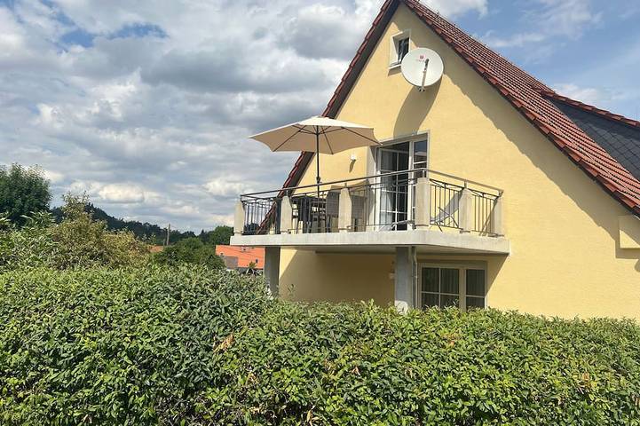 Chalet für 4 Personen, mit Terrasse und Garten in Rathen