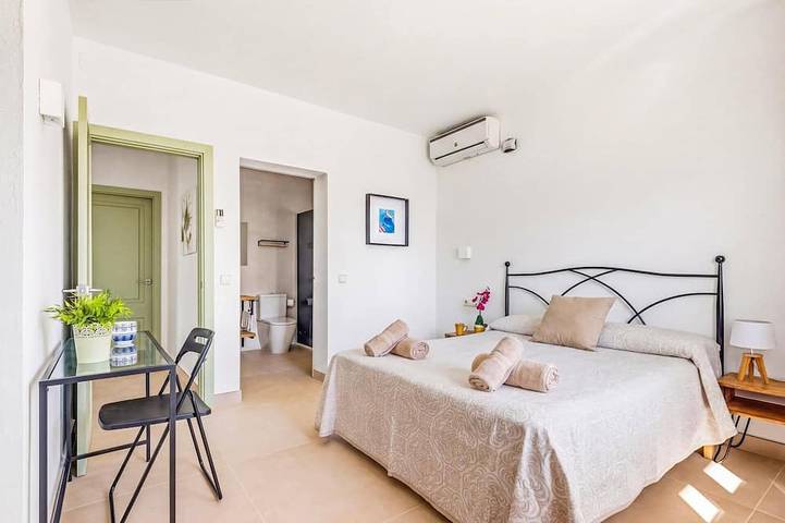 Villa Camomila Tomas by Villa Plus in Santo Tomas, Es Migjorn Gran