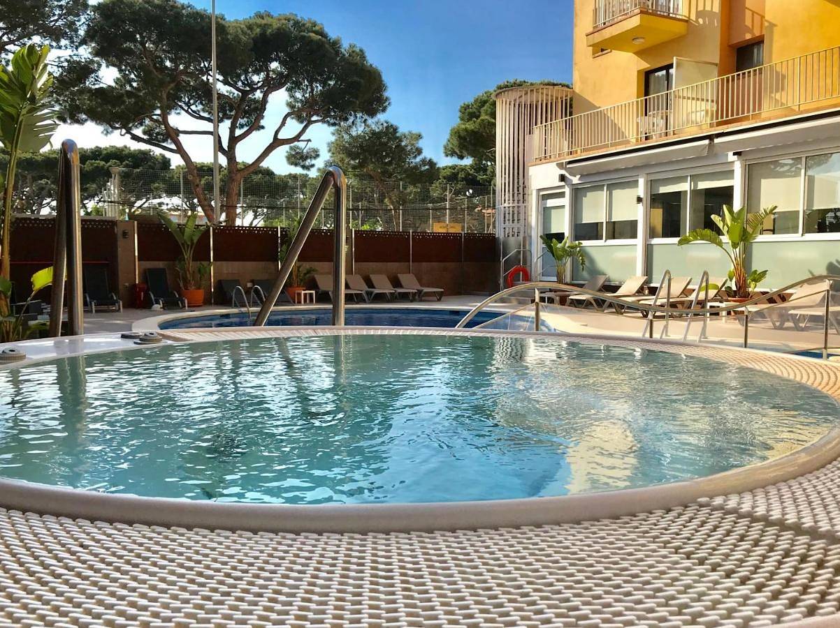 Hotel Stella Maris in Els Pins Blanes, Blanes