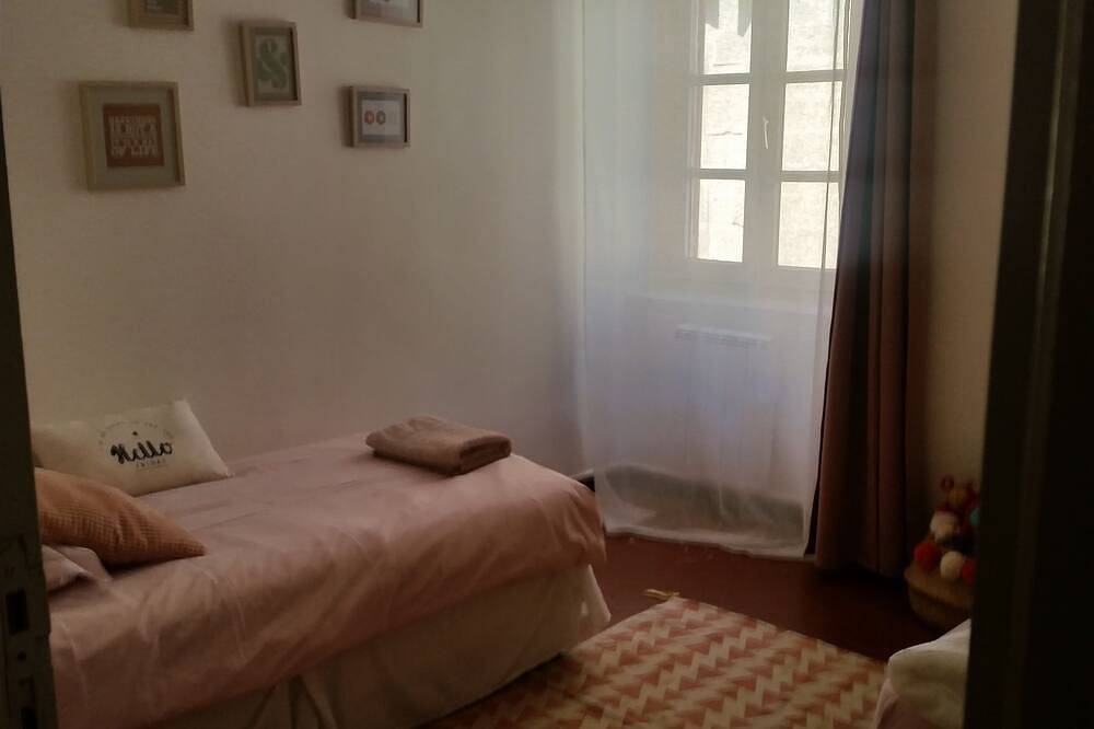 Appartement entier, Le Coin Salonais. Bon vivre en Provence in Salon-de-Provence, Côte méditerranéenne (France)
