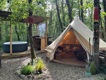 Tente pour 2 personnes, avec vue et jardin dans le Lot-et-Garonne