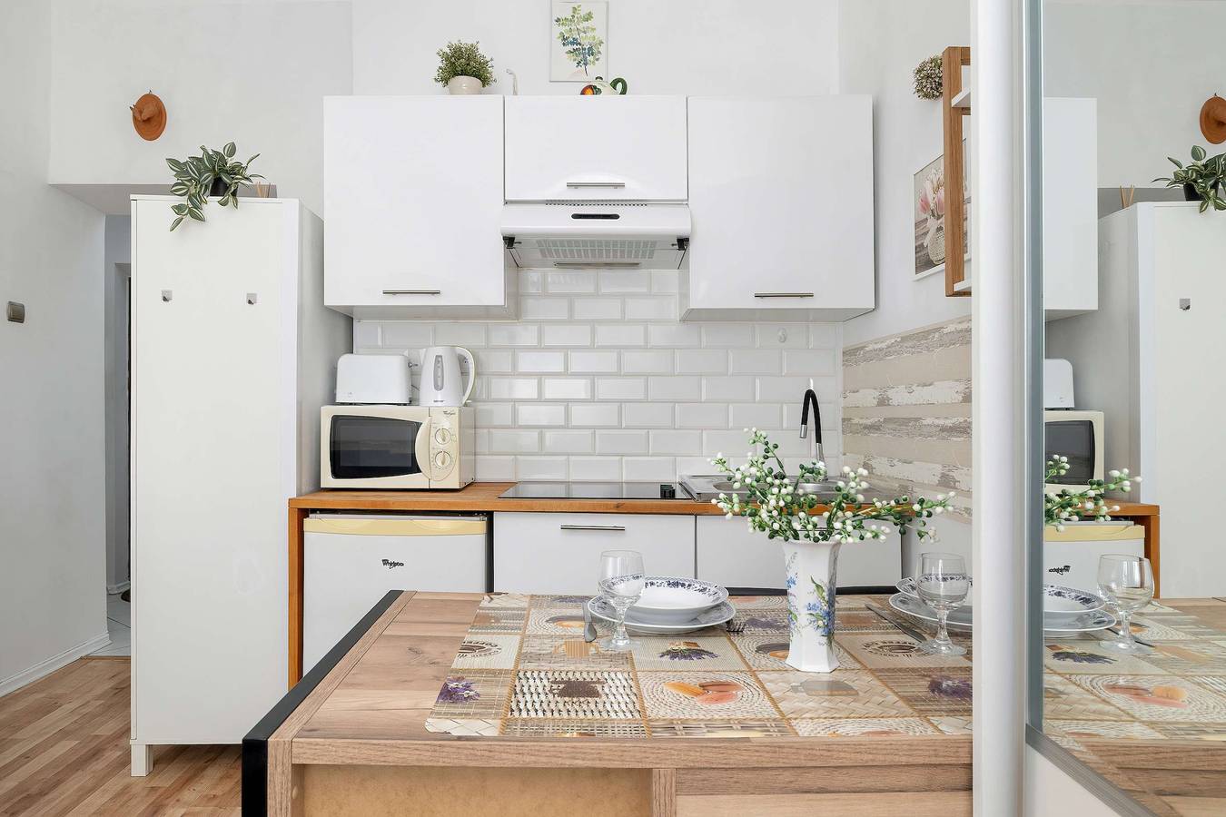 Helt studio, Functional Studio | Air Conditioning | Space to work in Kraków, Lille-Polen