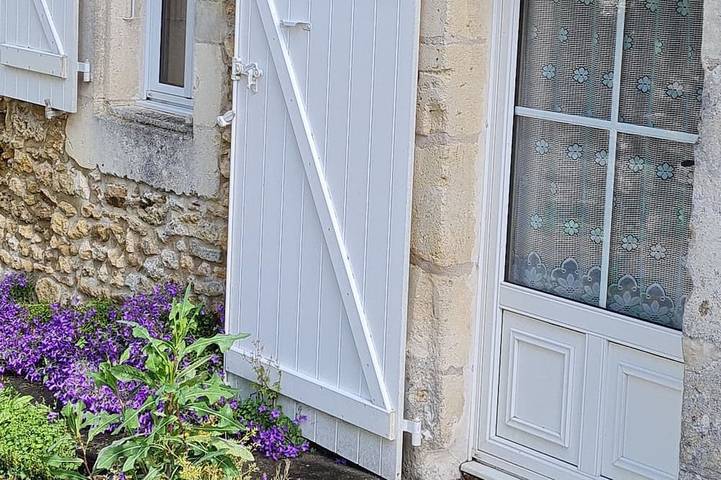 Gîte pour 5 personnes, avec Terrasse et Jardin à Taillant