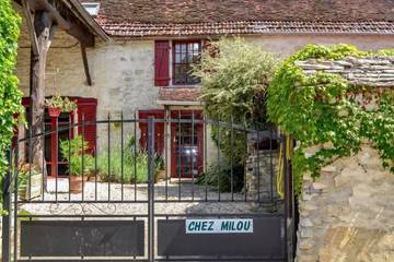 Gîte pour 4 personnes, avec jardin à Tanlay