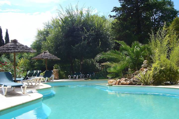 Ferienhaus für 4 Personen, mit Pool und Garten sowie Terrasse, mit Haustier - 1