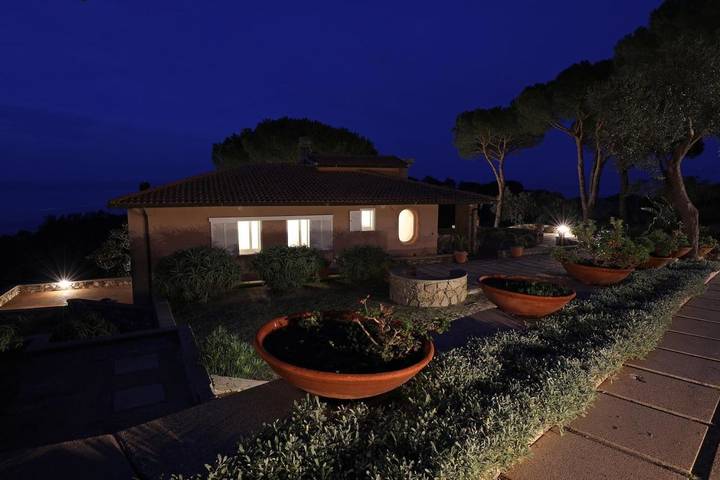 Ferienhaus für 8 Personen, mit Ausblick und Garten auf Isola del Giglio - 3