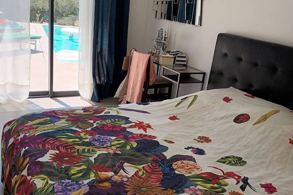Villa Neuve 180m² Isolée Hauteurs Prades le Lez : 4 Vastes Chambres, Piscine 8x4 in Prades-le-Lez, Montpellier region
