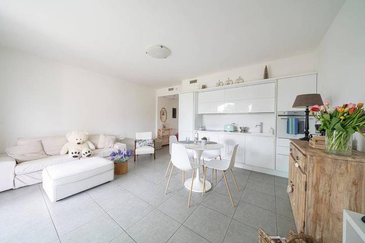 Gîte pour 2 personnes, avec jardin ainsi que vue sur le lac et piscine, animaux acceptés à Salò - 2