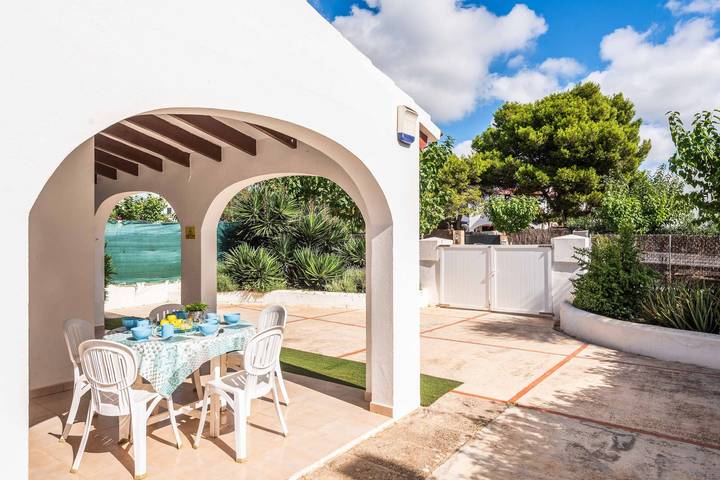 Villa Tia Dora in Cala Blanes, Ciutadella
