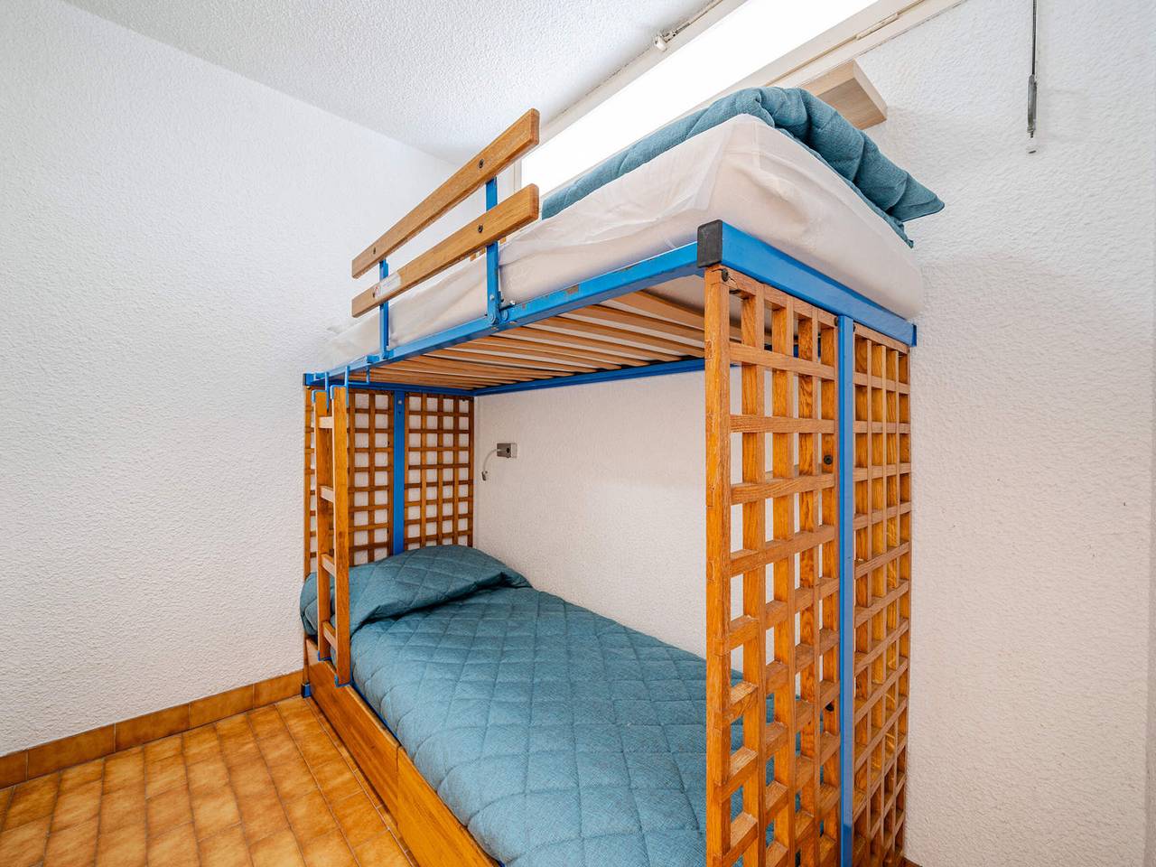 Entire studio, Studio for 6 with Wi-Fi and sea view in Roquebrune-Cap-Martin in Roquebrune-Cap-Martin, Mediterranean Coast (France)
