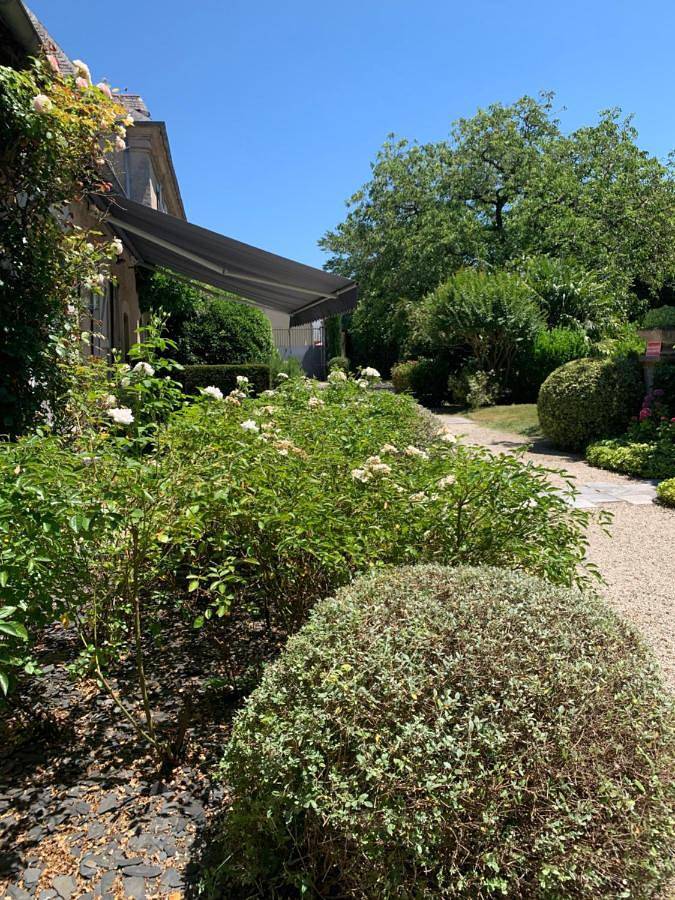 Location de vacances pour 2 personnes, avec piscine ainsi que vue et jardin dans Azereix - 3