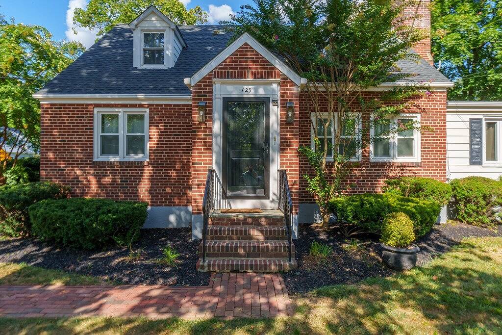 Ganze Wohnung, Stylish & Spacious Princeton Basement Apt with King Bed, Private Entrance in West Windsor Township, Mercer County