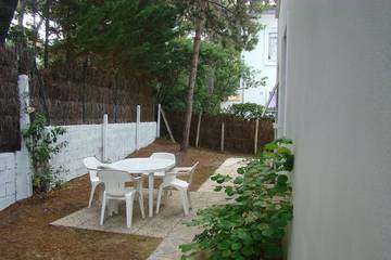 Gîte pour 3 personnes, avec jardin dans Plage de la Grière