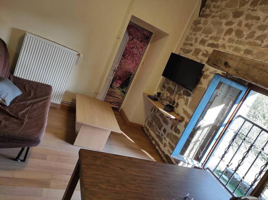 One-Bedroom House in Royère-de-Vassivière, Parc Naturel Régional de Millevaches en Limousin
