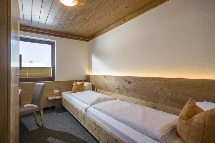 Ferienwohnung für 4 Personen, mit Sauna und Balkon in Thiersee - 2