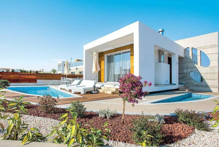 Villa voor 2 personen, met terras en zwembad in Paphos