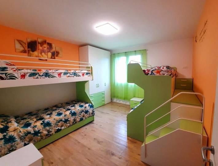 Ferienhaus für 6 Personen, mit Ausblick und Garten