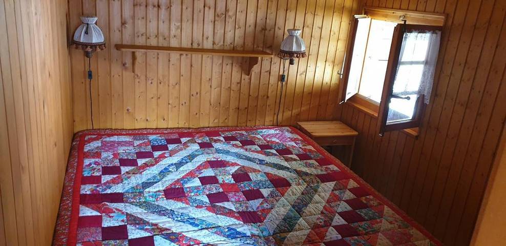 Gîte pour 3 personnes, avec jardin ainsi que terrasse et vue à Saint-Martin (Suisse) - 4