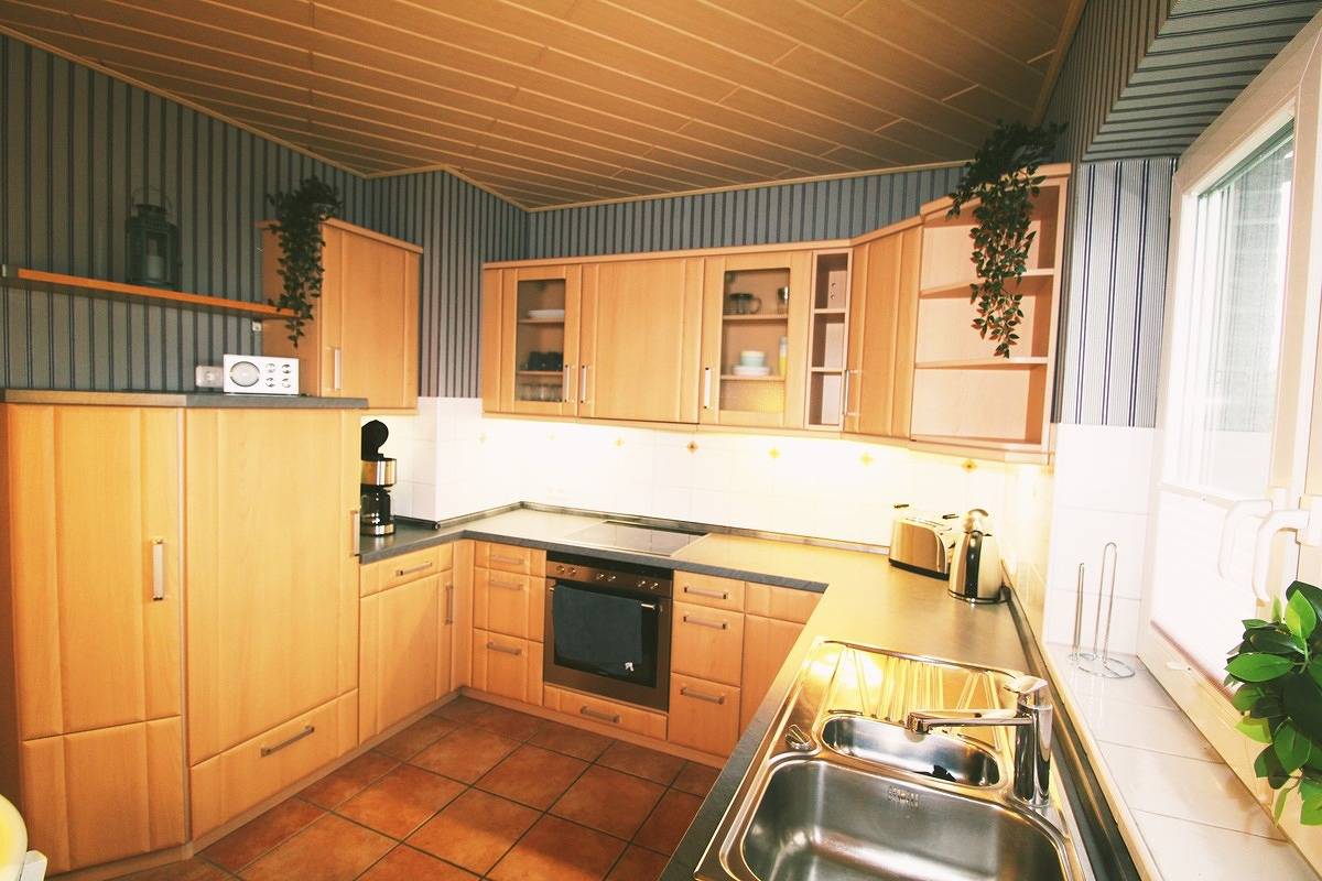 Küstenkind - Ferienhaus 4 Zimmer mit Hund Garten Grillplatz in Nordholz, Cuxland