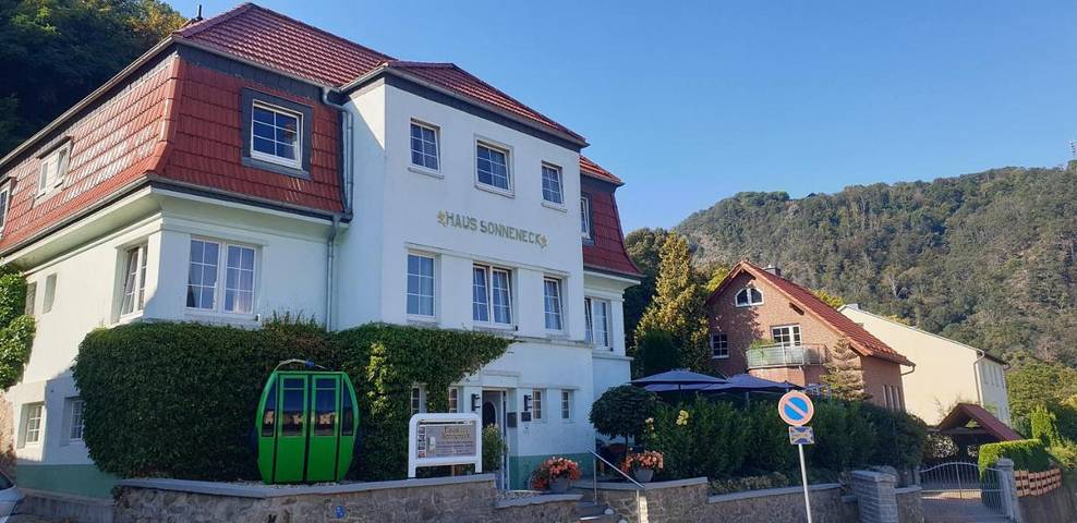 BnB für 25 Personen, mit Balkon und Terrasse sowie Garten und Ausblick in Thale