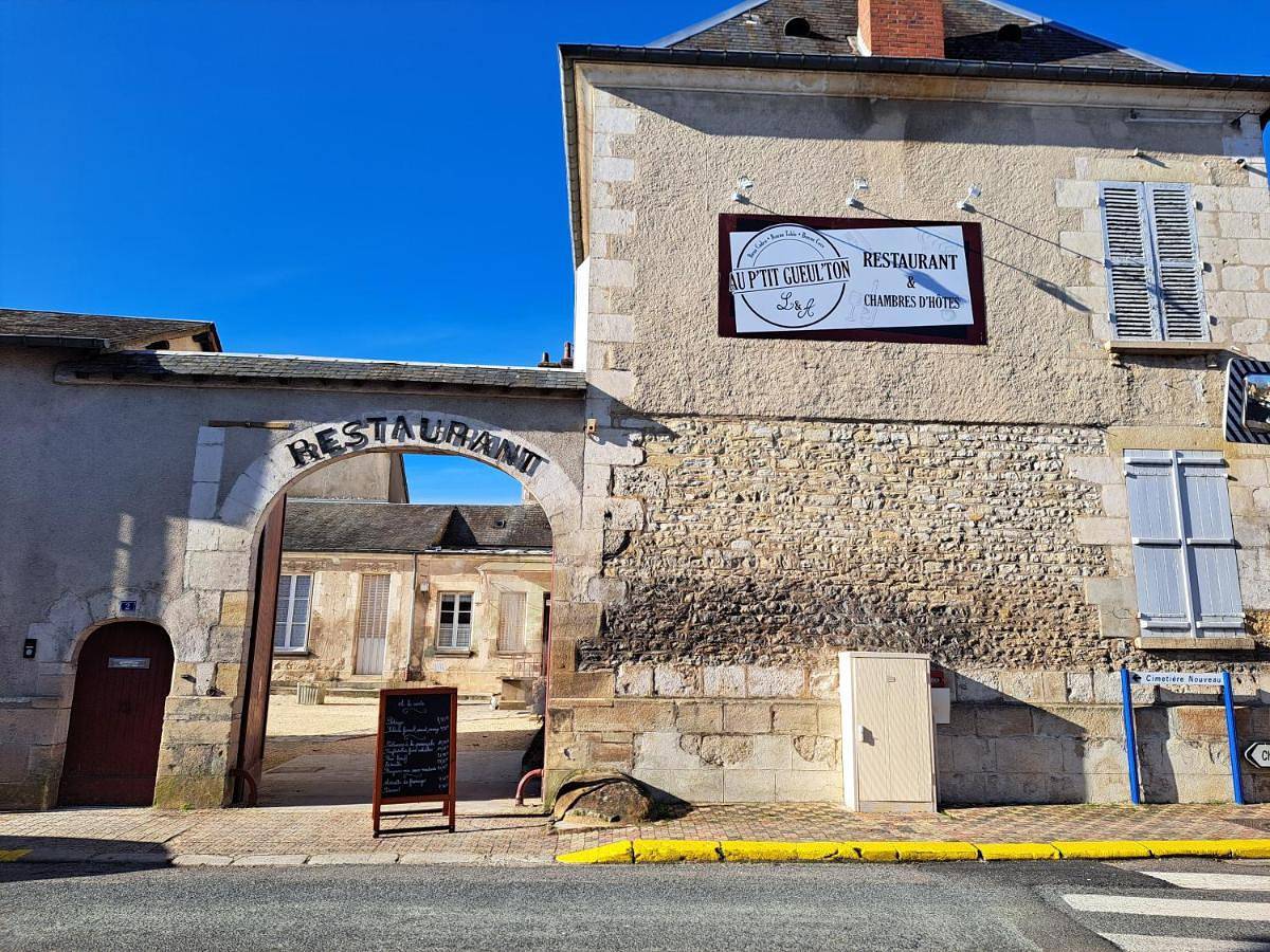Au P'tit Gueul'ton in Les Aix-d'Angillon, Région de Bourges