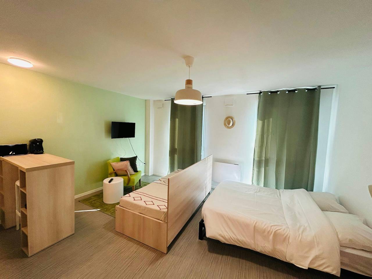 Appartement entier, We Live In R - Suite 303 in Reims, Marne
