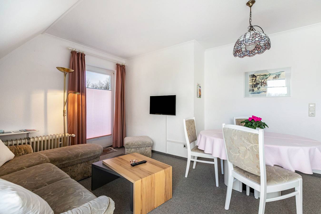 Ganze Wohnung, Apartment '3-Zimmer-Palmyra' mit Balkon, Wlan und Gemeinschaftsgarten in Büsum, Nordseeküste