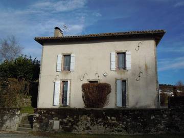Gîte pour 8 personnes, avec jardin et terrasse, animaux acceptés dans Sénaillac-Latronquière