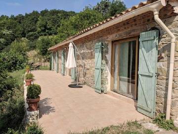 Gîte pour 11 personnes, avec terrasse, animaux acceptés à Lairière