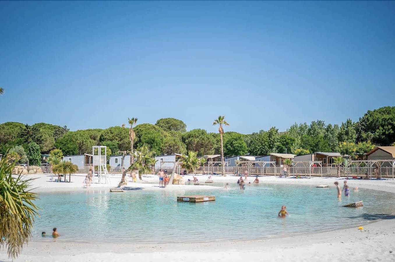 Mobilheim auf dem 5*-Campingplatz La Yole in Vendres mit Lounge-Terrasse in Vendres, Côte d'Améthyste