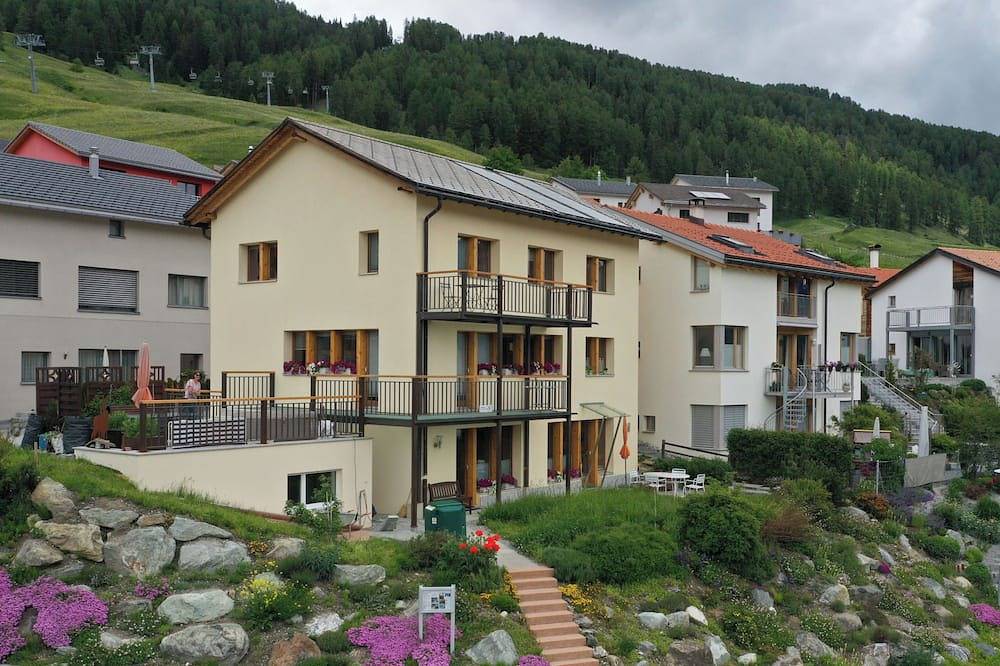 Ganze Wohnung, Chasa Fionas - Einfamilienhaus Fam. Pitsch, (Ftan). in Ftan, Unterengadin