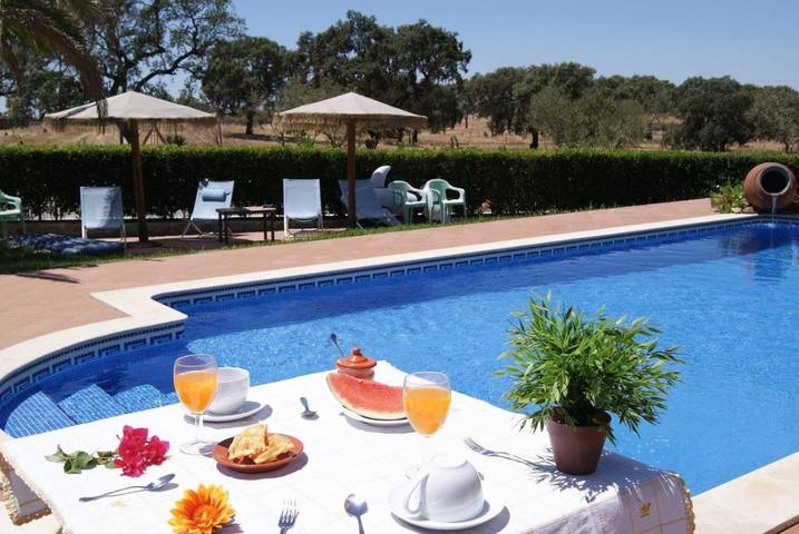 Casa de huéspuedes para 2 personas, con vistas además de piscina y jardín, Familias con niños en Alentejo