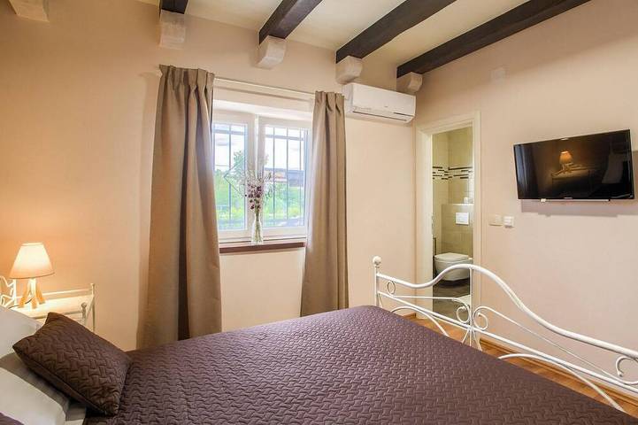 Wunderschönes Haus in Drnis in Dalmatinisches Zagora