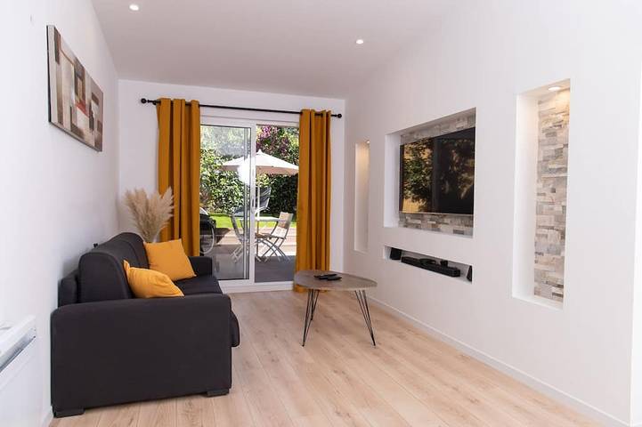 Appartement de vacances pour 4 personnes, avec Jacuzzi et Jardin