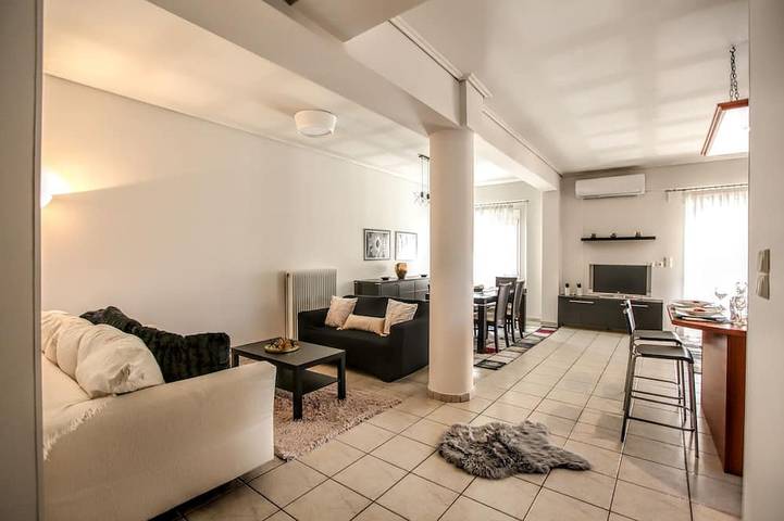 Gîte pour 7 personnes, avec terrasse dans Kalambáka