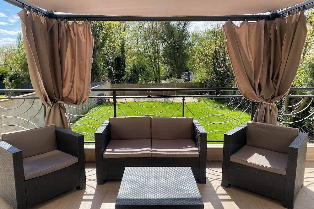 Maison moderne / Jardin in Sarcelles, Val-d'Oise