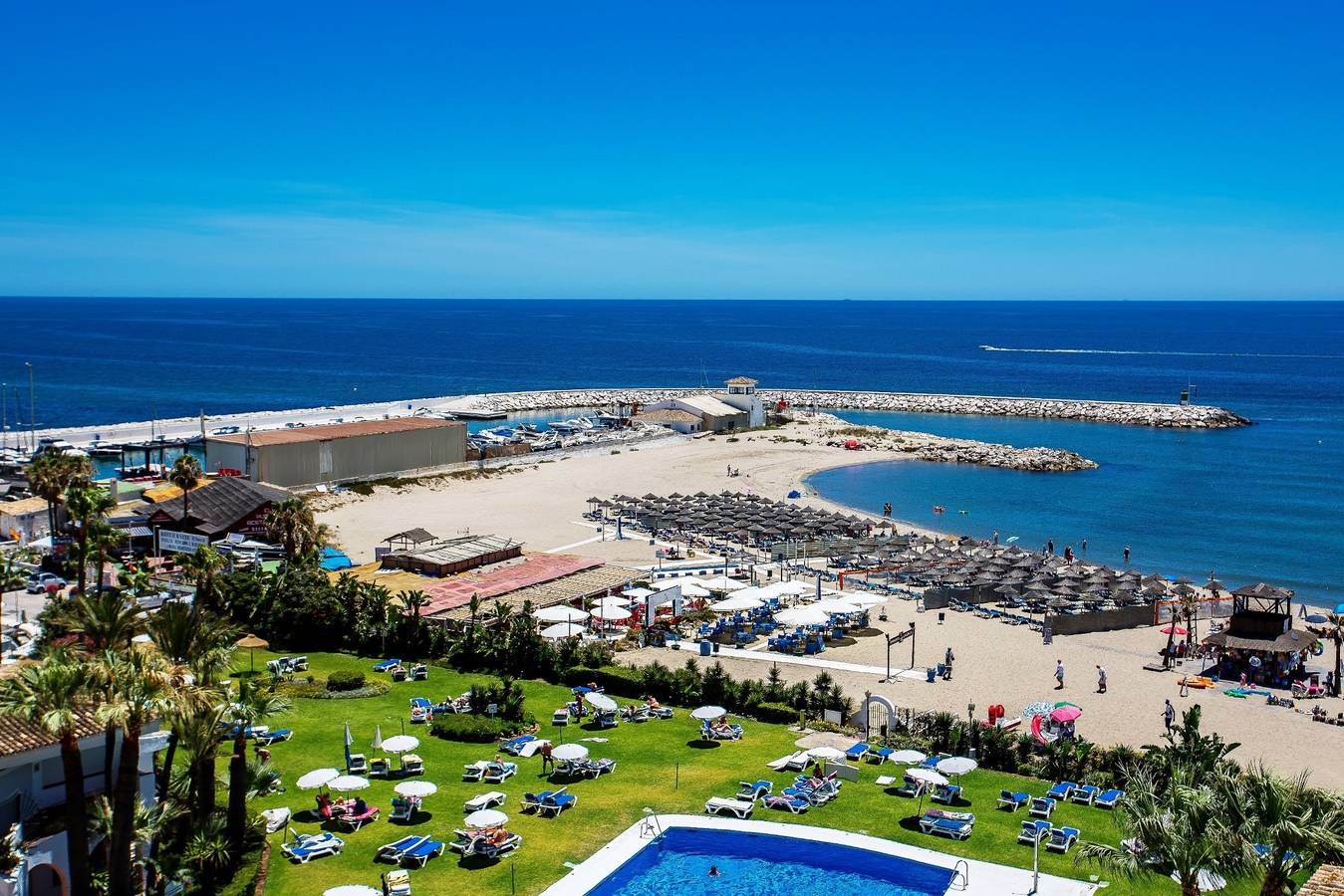 Geheel appartement, Cabopino in Playa Cabopino, Marbella