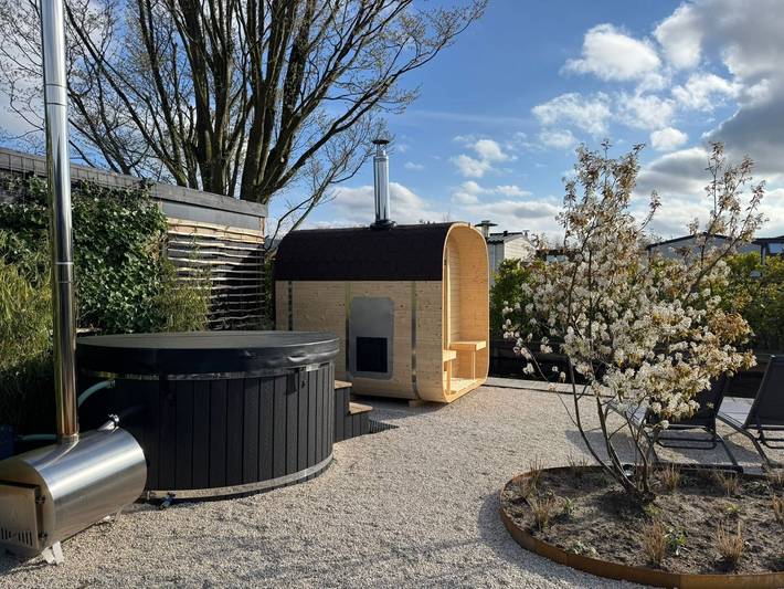 Charmantes Ferienhaus für 4 Personen mit Whirlpool und Sauna in Loosdrecht in Loosdrecht, Groene Hart