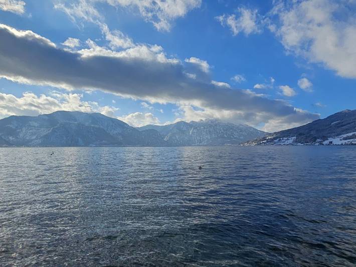 Ferienwohnung für 2 Personen, mit Terrasse und Garten sowie Kinderpool und Seeblick am Attersee