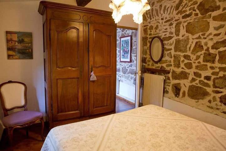 Location de vacances pour 5 personnes, avec jardin et jacuzzi ainsi que piscine et sauna, animaux acceptés à Saint-Sébastien-d'Aigrefeuille - 3