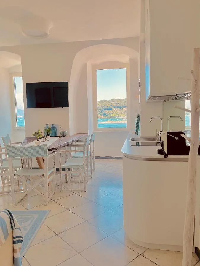 Appartamento vacanze per 4 persone, con panorama e terrazza, con animali domestici - 1