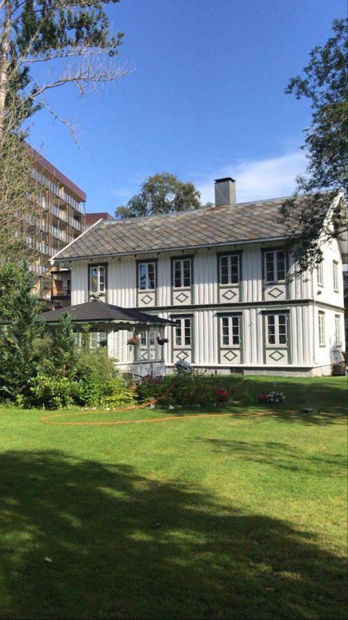 Vakantiehuis voor 13 personen, met Terras en Tuin in Trondheim