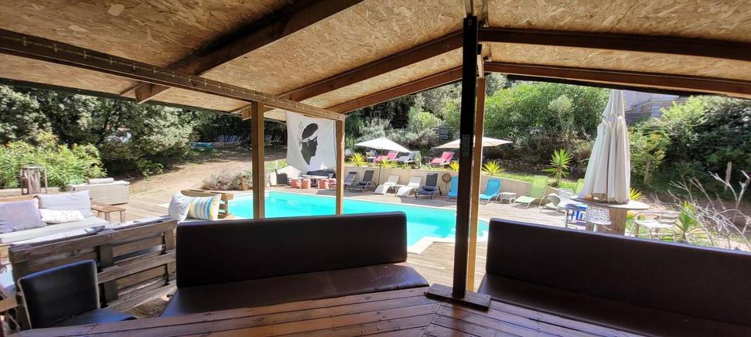 Location de vacances pour 10 personnes, avec piscine et sauna ainsi que jardin et vue, animaux acceptés à Petreto-Bicchisano - 4