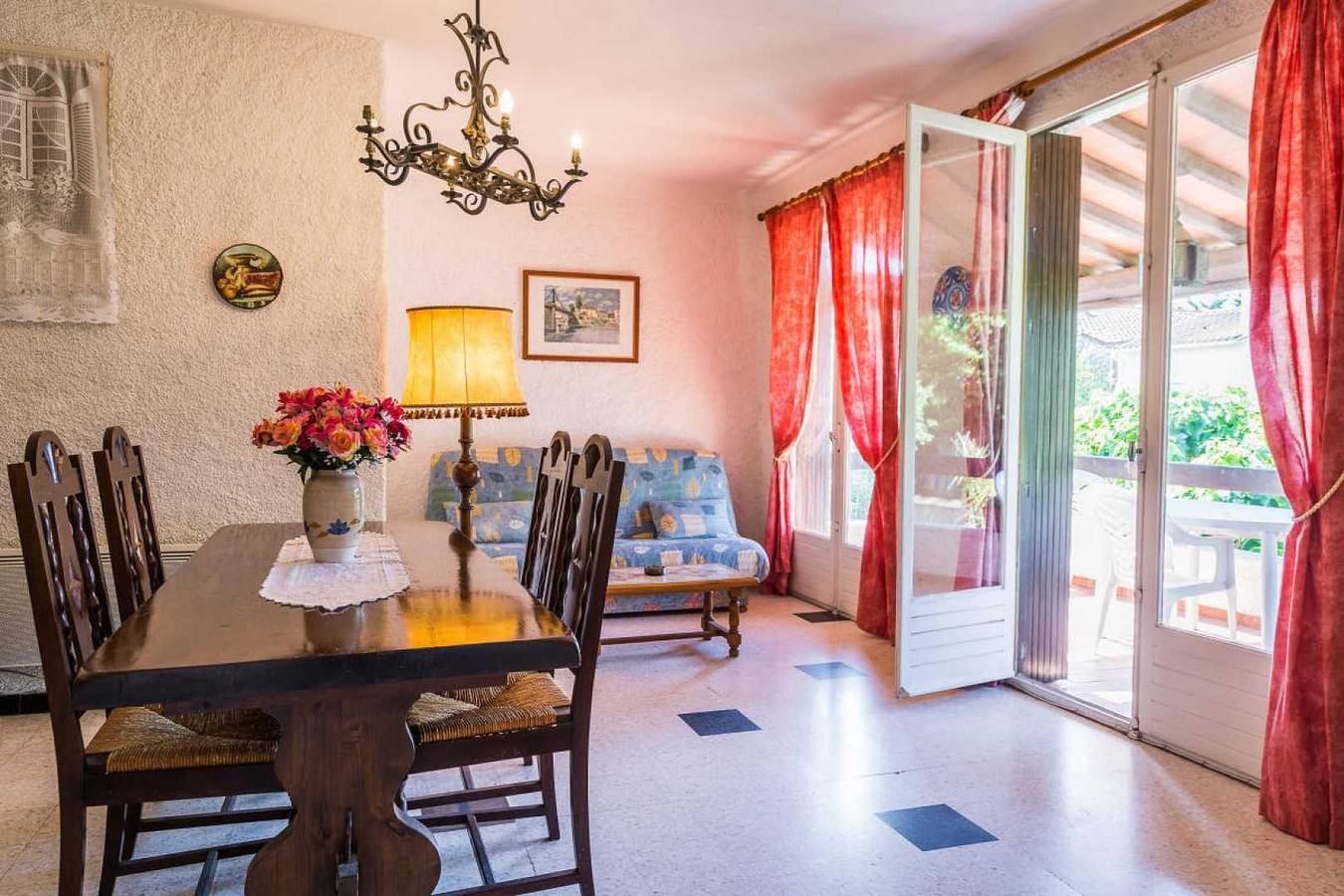 Maison De Vacances pour 4 Personnes dans Sainte-Marie-la-Mer, Région de Perpignan