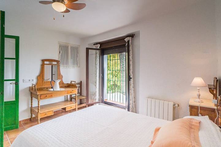 Cortijo Don Simon, ideal for families and friends (pet friendly) in Cabra, Sierras Subbéticas