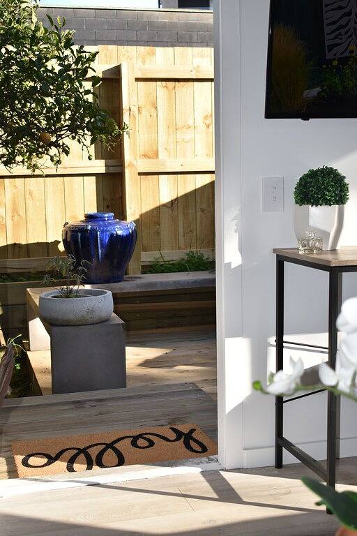 Beach, Cafes, Golf, Sun & Privacy at Paraparaumu Beachside Studio w sea view in Paraparaumu, Kapiti Coast District