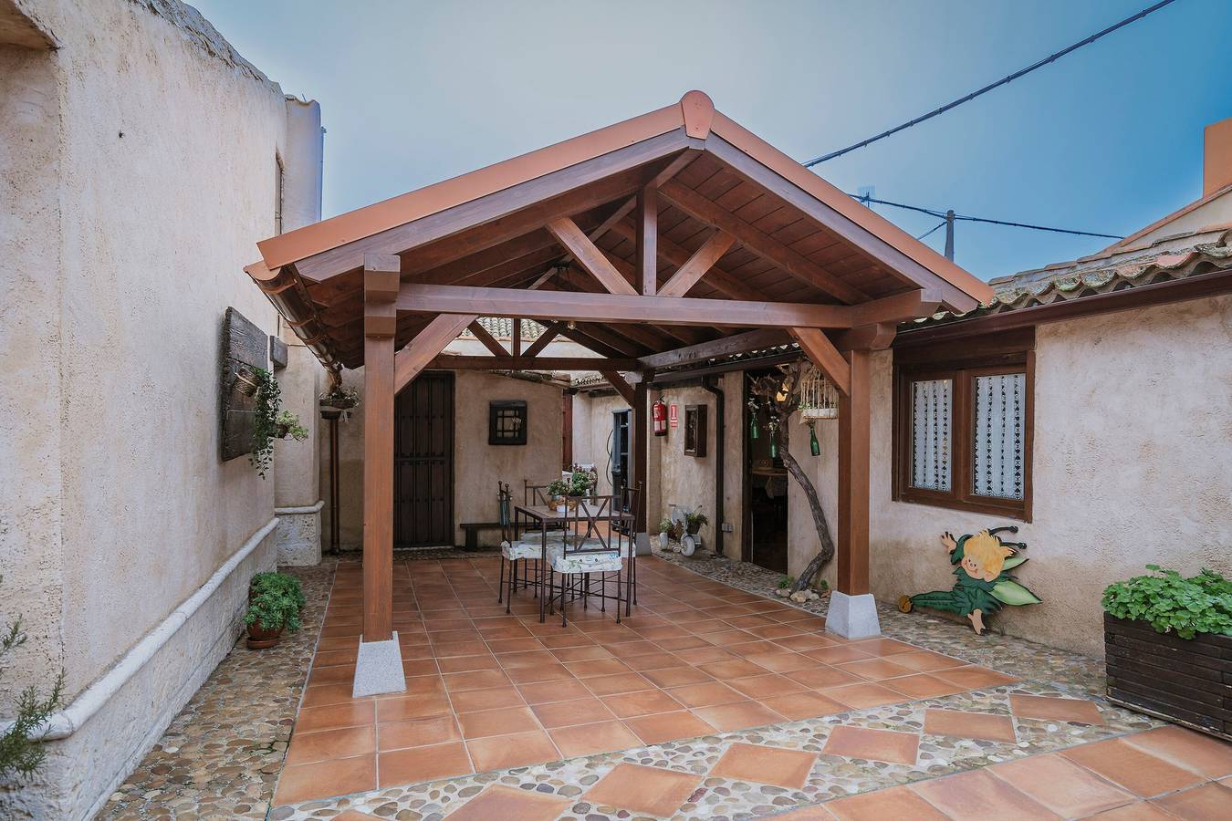 Pinar de las Cabanuelas – Casa Rural 5 Personas, Ciudad Real, Jardín y Terraza in Villanueva de Duero, Provincia de Valladolid