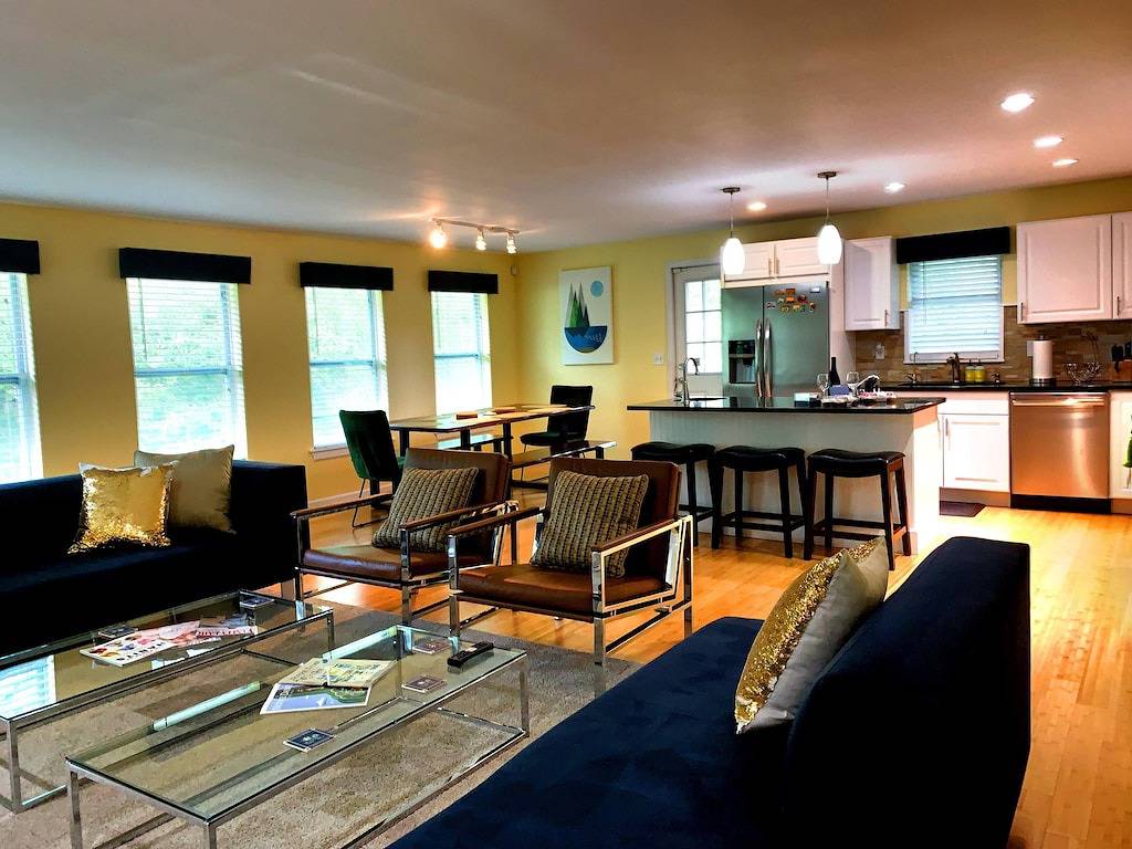 Geräumiges, offenes, unterhaltsames Zuhause - kurzer Fußweg zu Nd! in South Bend, Saint Joseph County (IN)