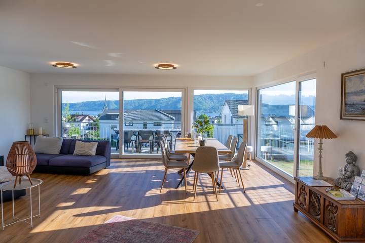 Ferienhaus für 9 Personen, mit Garten und Seeblick, mit Haustier
