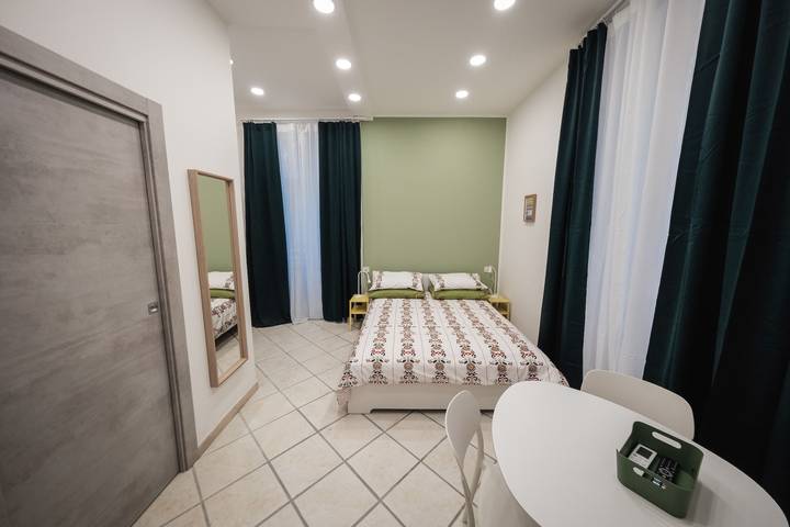 Maison d’hôte pour 2 personnes, avec balcon à Naples - 2